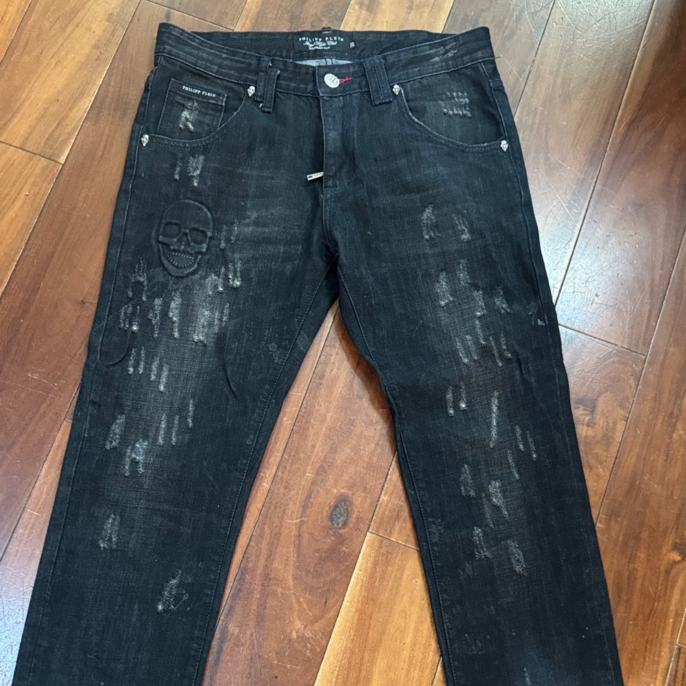 Edgy Black Jeans with Skull Design
